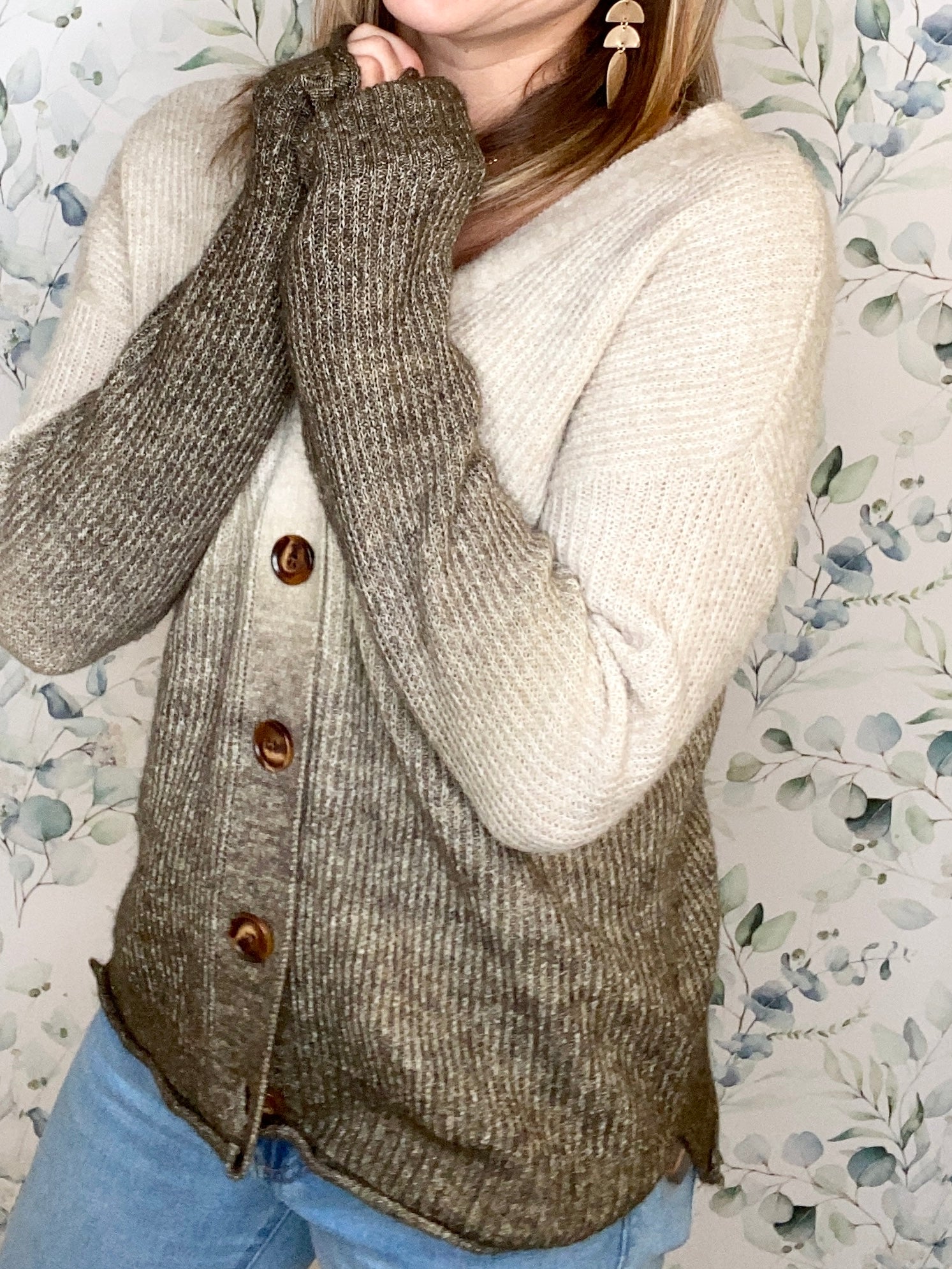 Front/Back Sweater – SpeakEasy Boutique